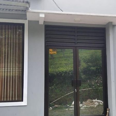 Villa Rr Seroja Kamar Biasa Garung Exteriör bild