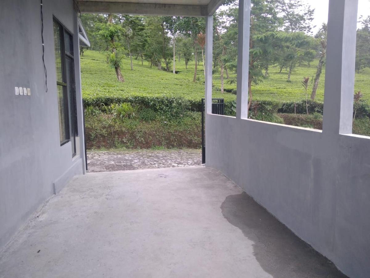 Villa Rr Seroja Kamar Biasa Garung Exteriör bild