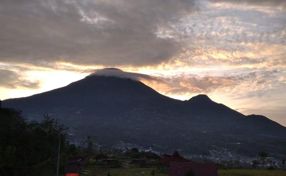 Villa Rr Seroja Kamar Biasa Garung Exteriör bild